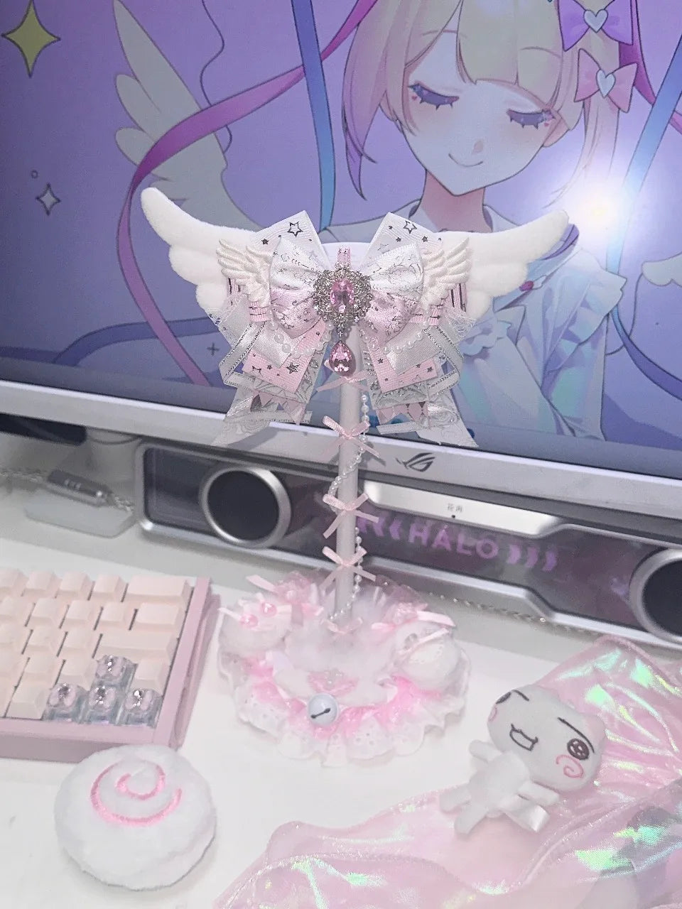 Angel Wings Headphone Stand | Pink Lace Bow · Kawaii Desktop Decoration · Gaming Headset Holder